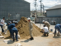 藤井寺市水害防止（土のう作製）訓練 008.jpg